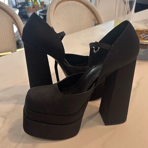 Gianni Bini Roya Matte Pumps size 8.5